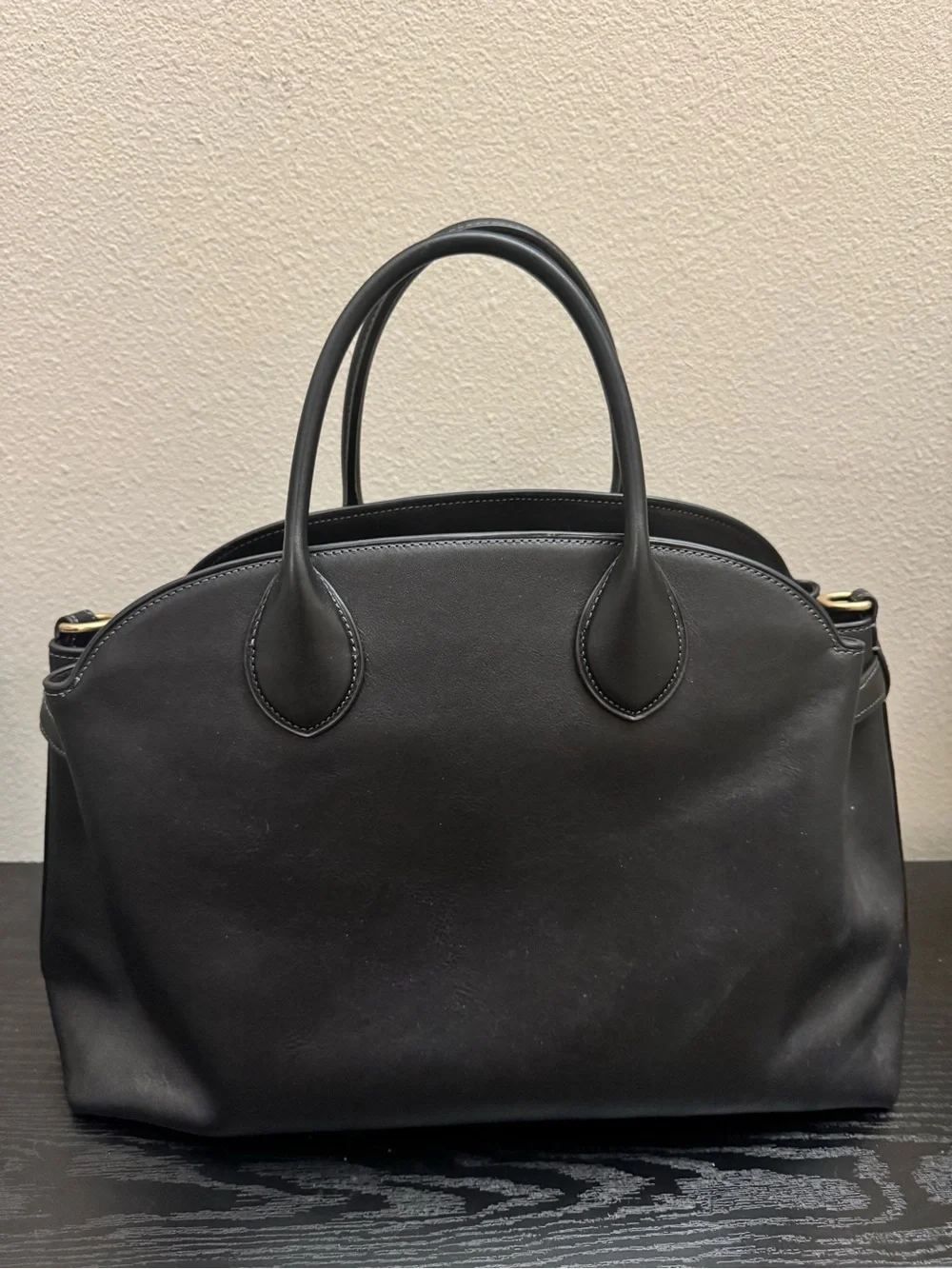 Coach Empire 40
